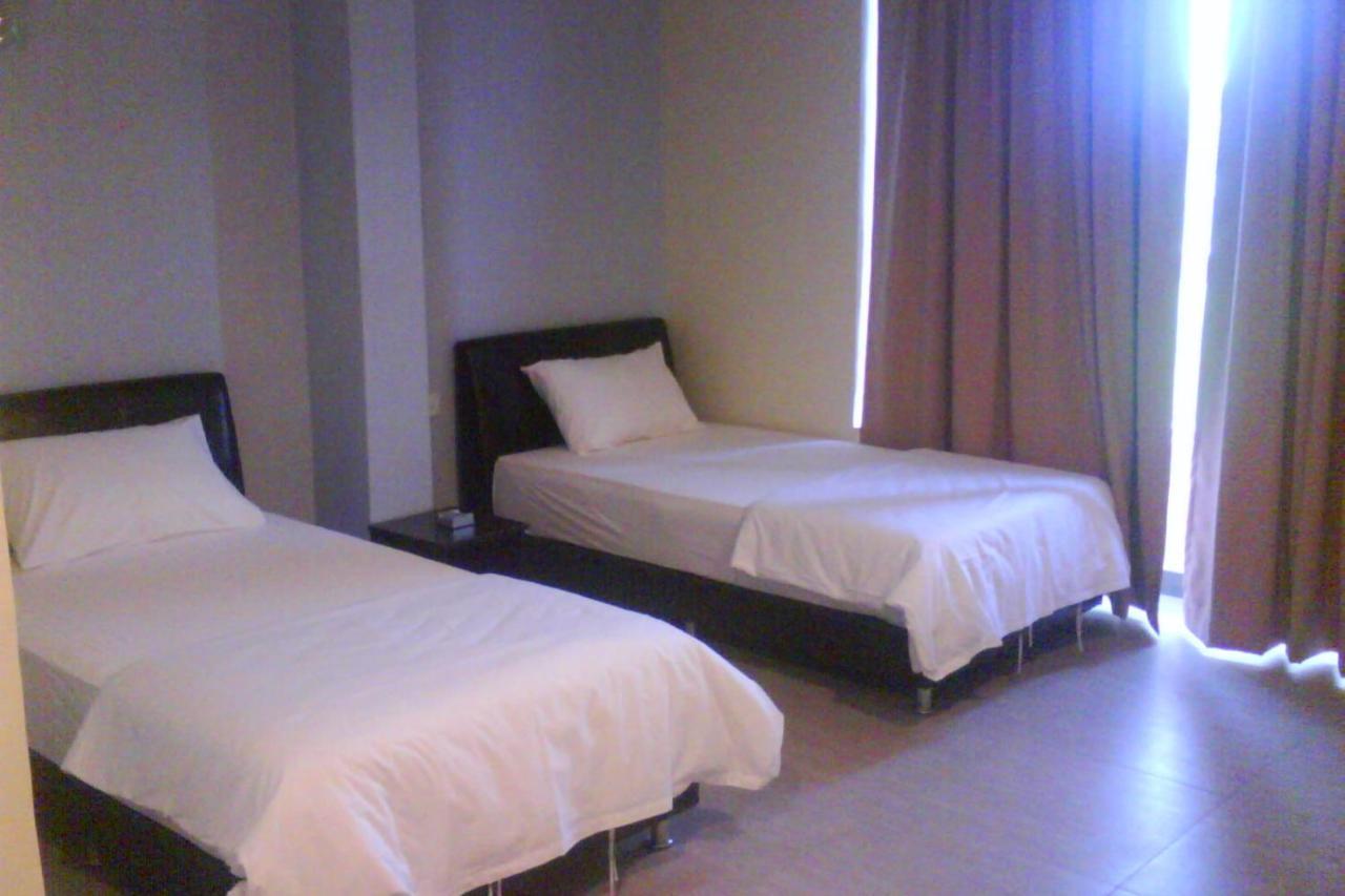 โอโย 90021 สตาร์วิว โฮเต็ล Hotel Kampong Batu Tiga ห้อง รูปภาพ